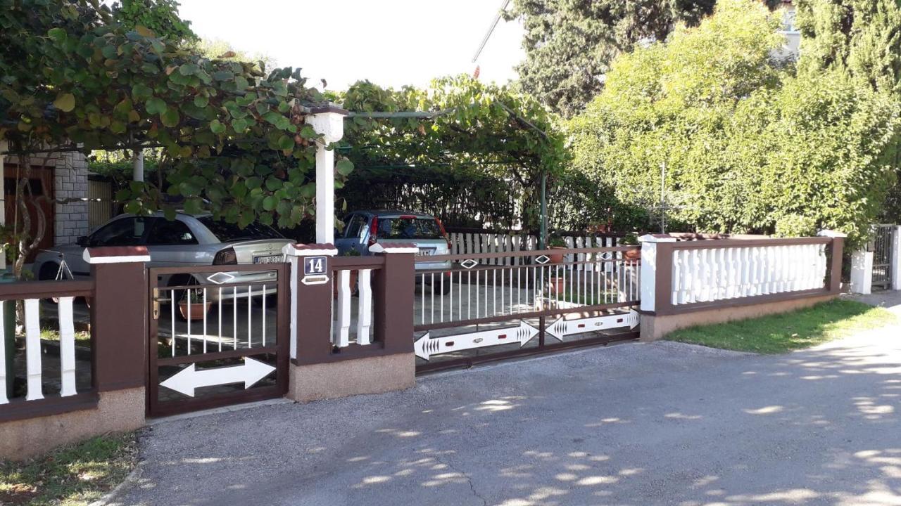 Apartman Darja Umag Luaran gambar